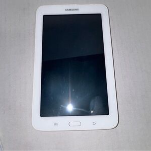 Samsung Galaxy Tab 3 Lite SM-T110 White 8GB Tested And Works 7” Screen